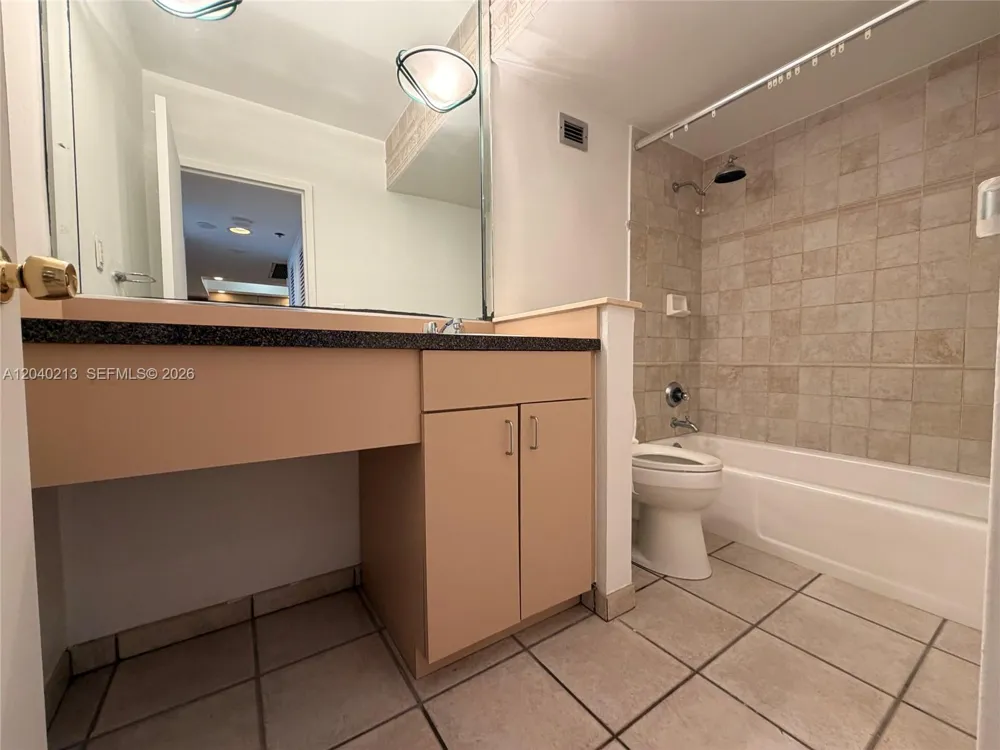 100 Lincoln Rd #1410 Miami Beach, FL 33139