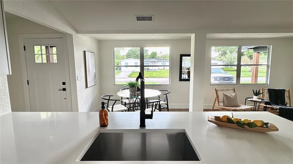 4502 S GRADY AVENUE Tampa, FL 33611