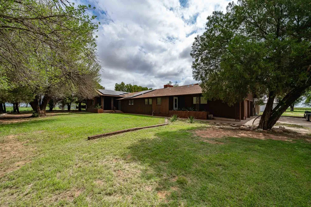 1527 CR 165 Rochester, TX 79544