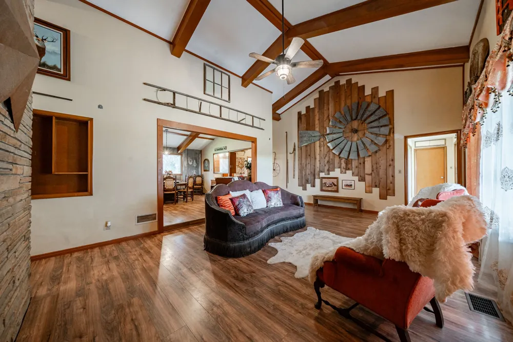 1527 CR 165 Rochester, TX 79544