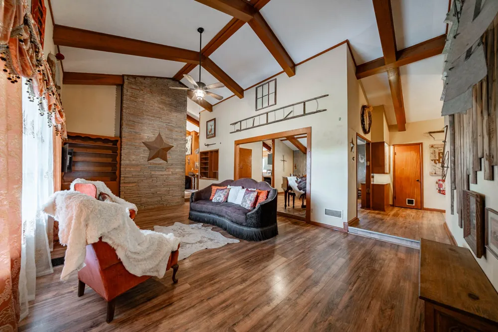 1527 CR 165 Rochester, TX 79544