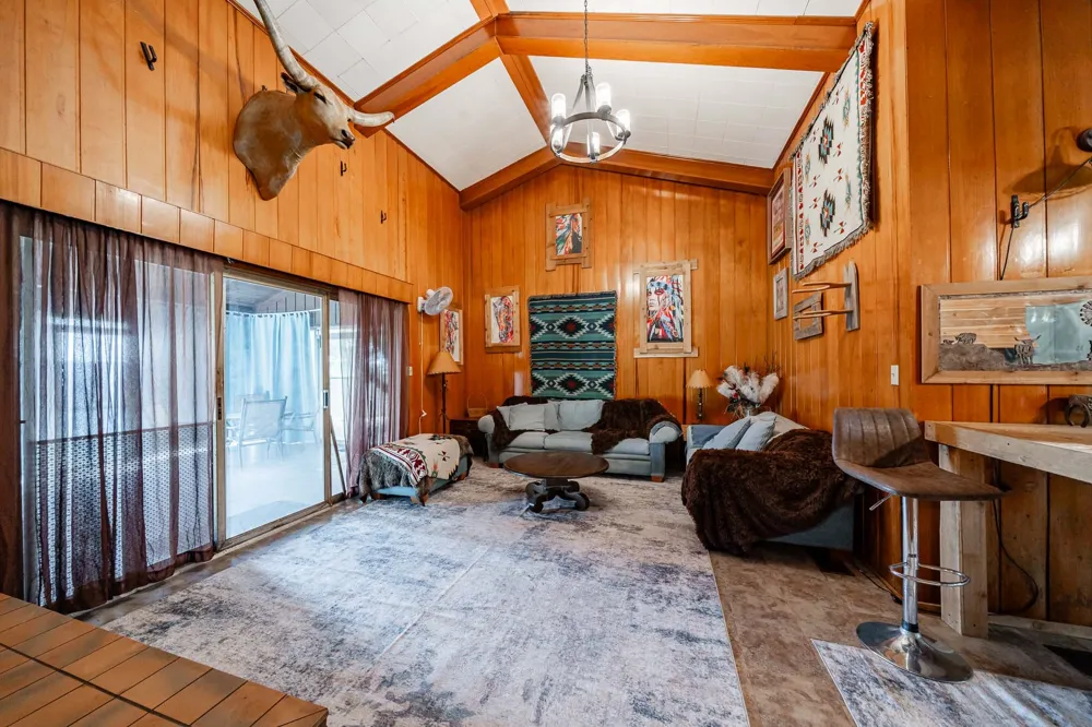 1527 CR 165 Rochester, TX 79544