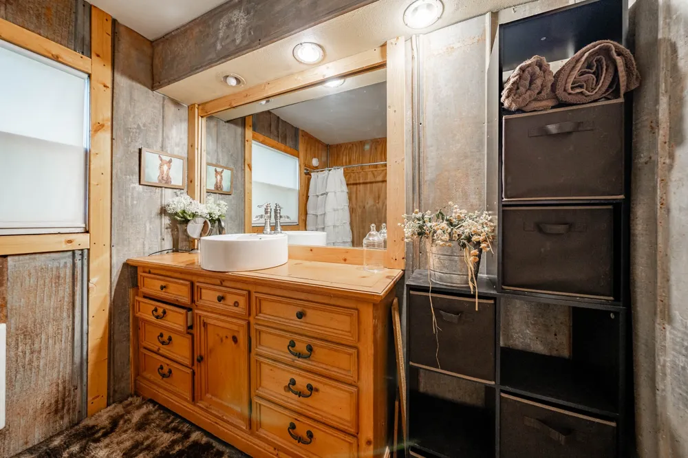 1527 CR 165 Rochester, TX 79544