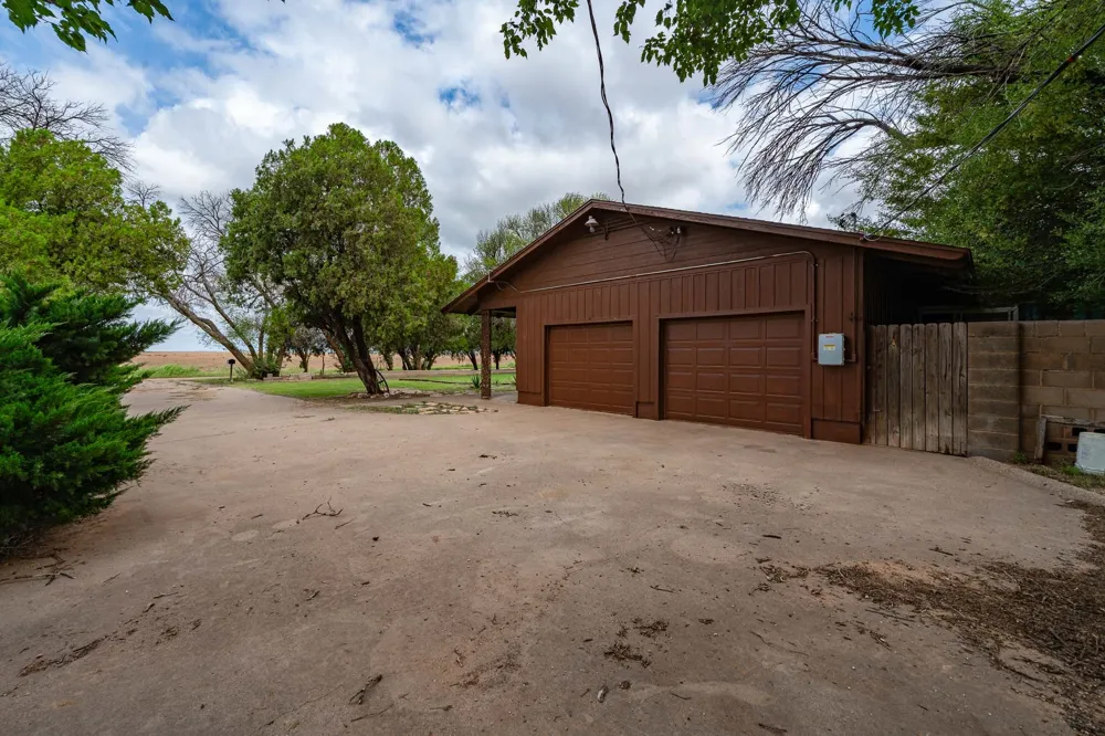 1527 CR 165 Rochester, TX 79544