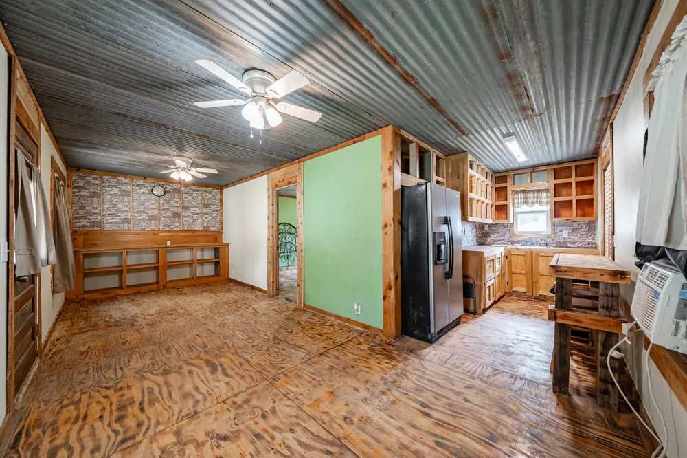 1527 CR 165 Rochester, TX 79544