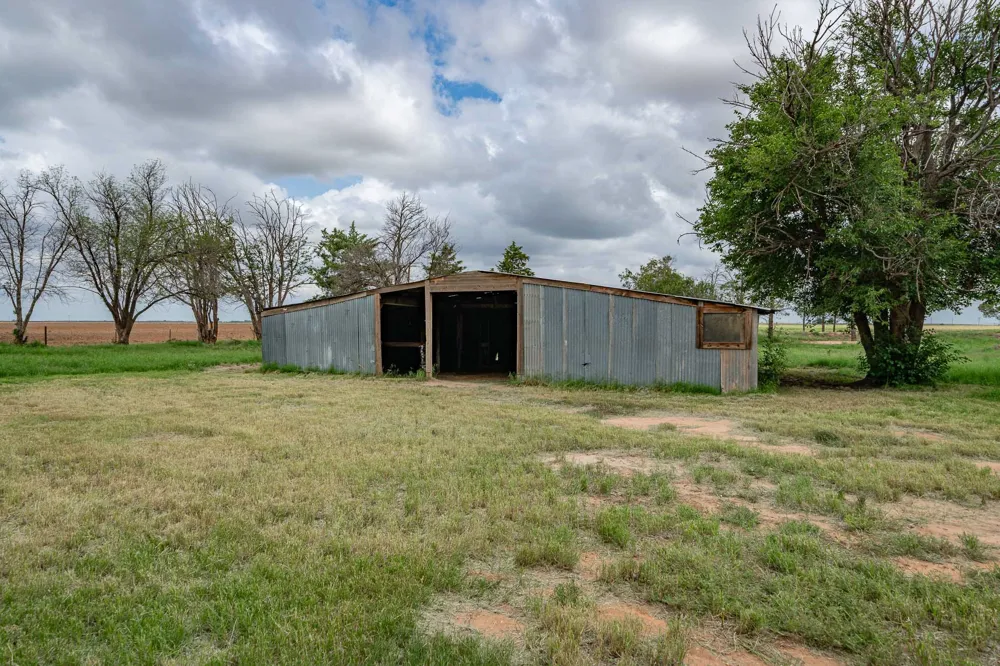 1527 CR 165 Rochester, TX 79544
