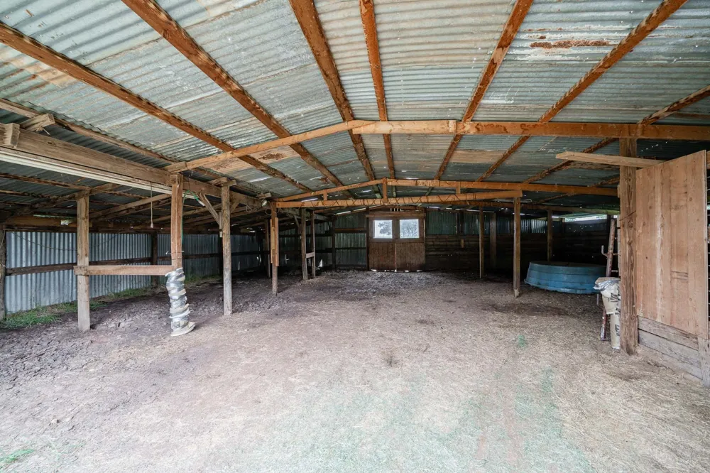 1527 CR 165 Rochester, TX 79544