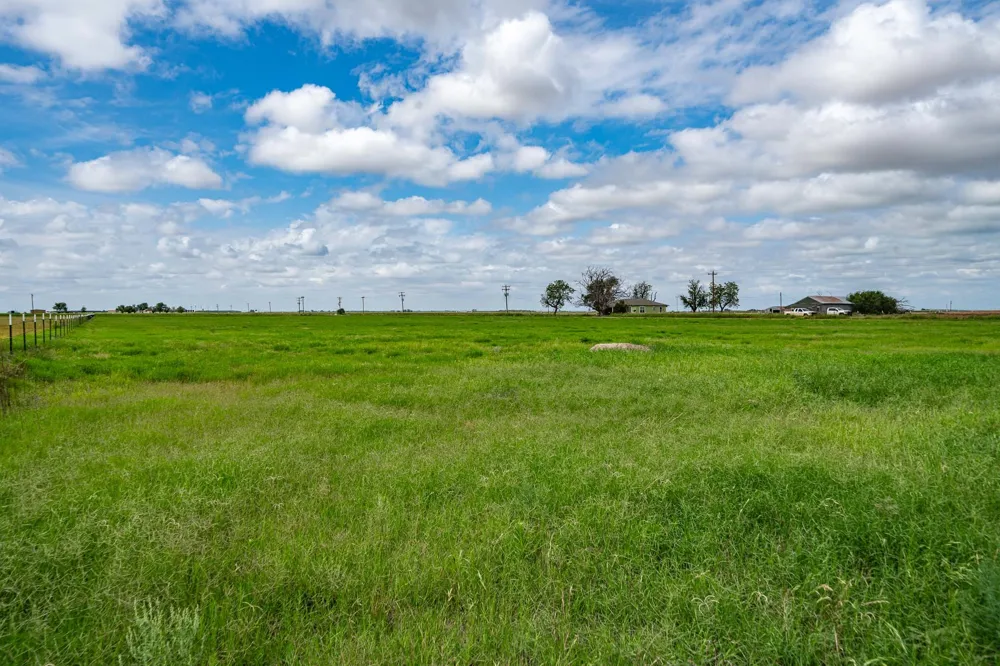 1527 CR 165 Rochester, TX 79544