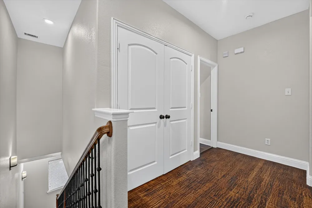 5729 Lunsford Road Plano, TX 75024
