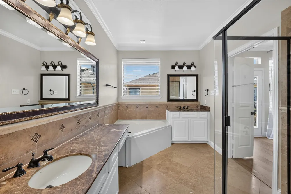 5729 Lunsford Road Plano, TX 75024