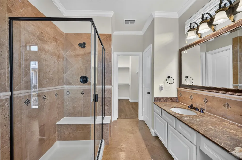5729 Lunsford Road Plano, TX 75024