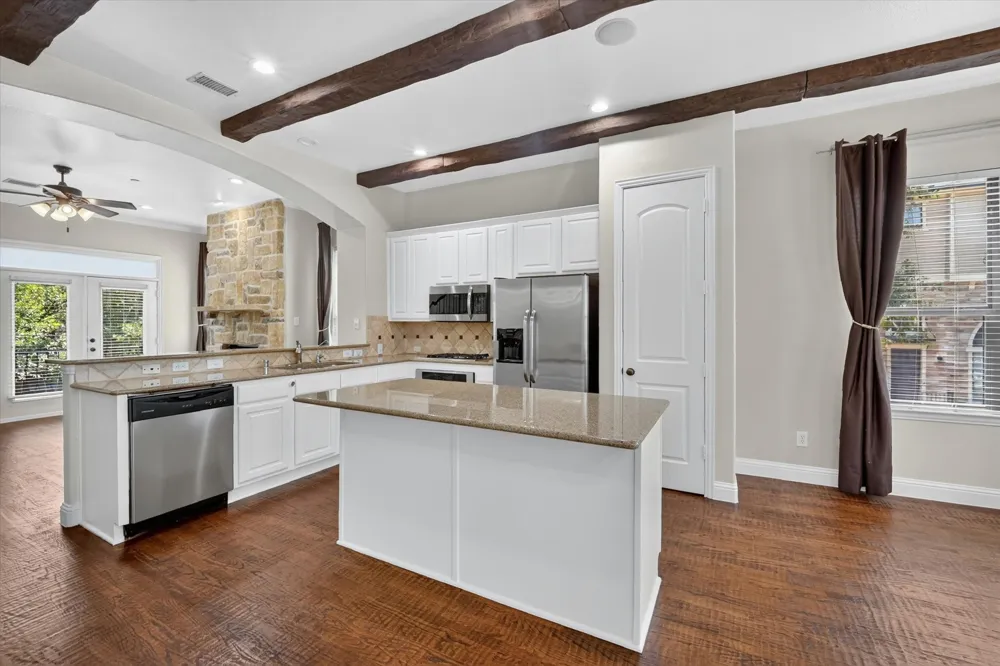 5729 Lunsford Road Plano, TX 75024