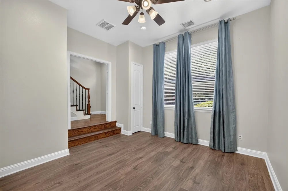 5729 Lunsford Road Plano, TX 75024
