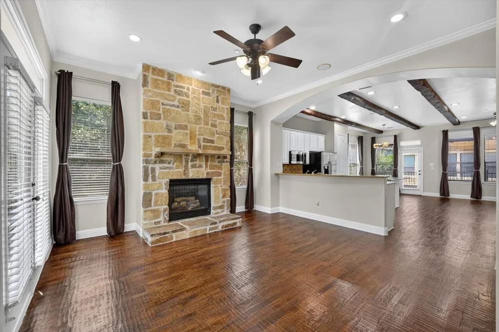 5729 Lunsford Road Plano, TX 75024