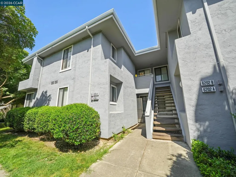 6204 Buena Vista Dr #B Newark, CA 94560