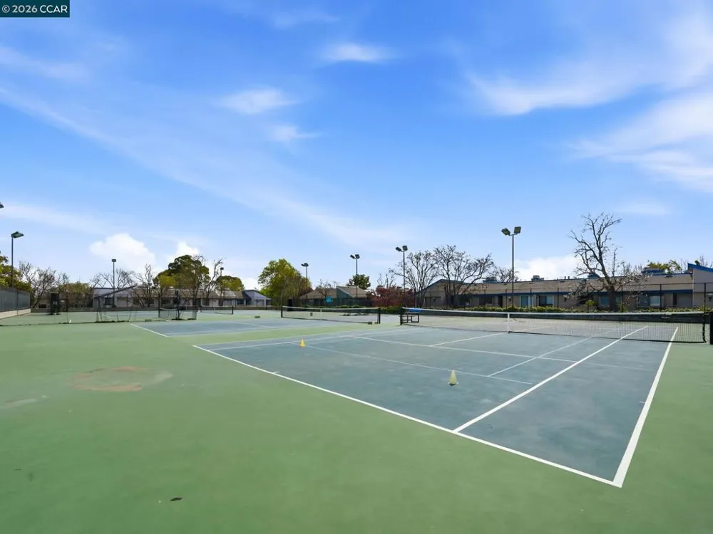 6204 Buena Vista Dr #B Newark, CA 94560