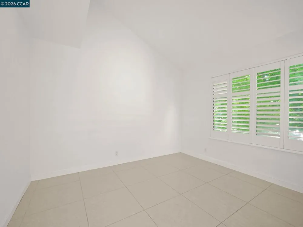 6204 Buena Vista Dr #B Newark, CA 94560