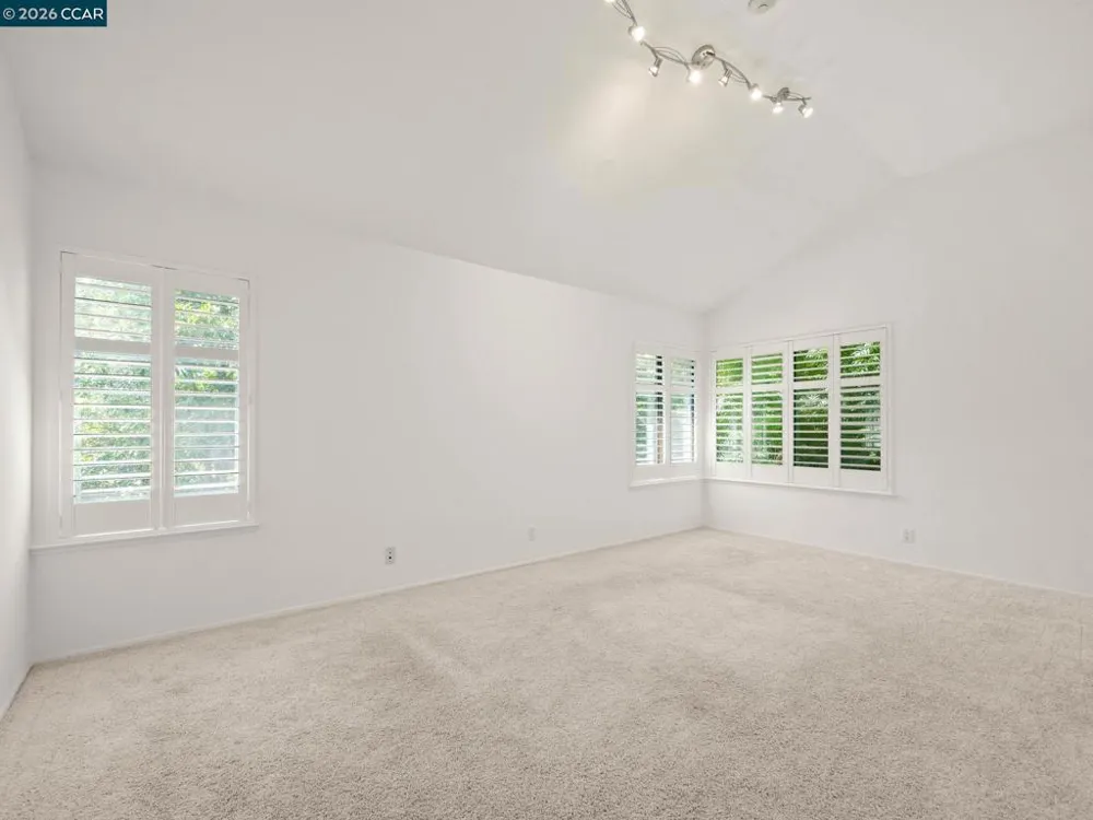 6204 Buena Vista Dr #B Newark, CA 94560
