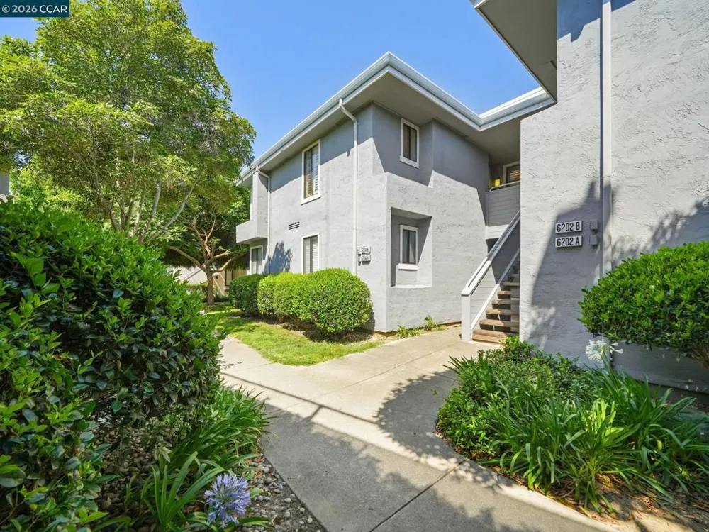 6204 Buena Vista Dr #B Newark, CA 94560