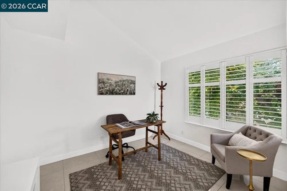 6204 Buena Vista Dr #B Newark, CA 94560