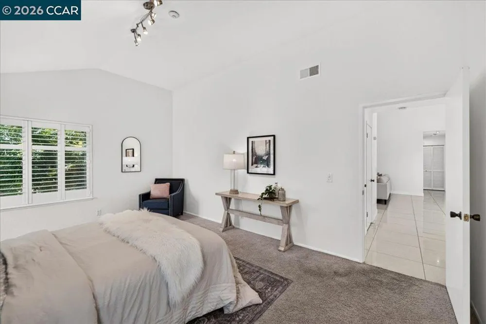 6204 Buena Vista Dr #B Newark, CA 94560