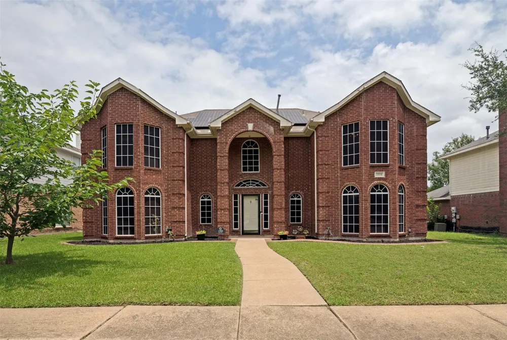 1808 Trinity Hill Mesquite, TX 75181