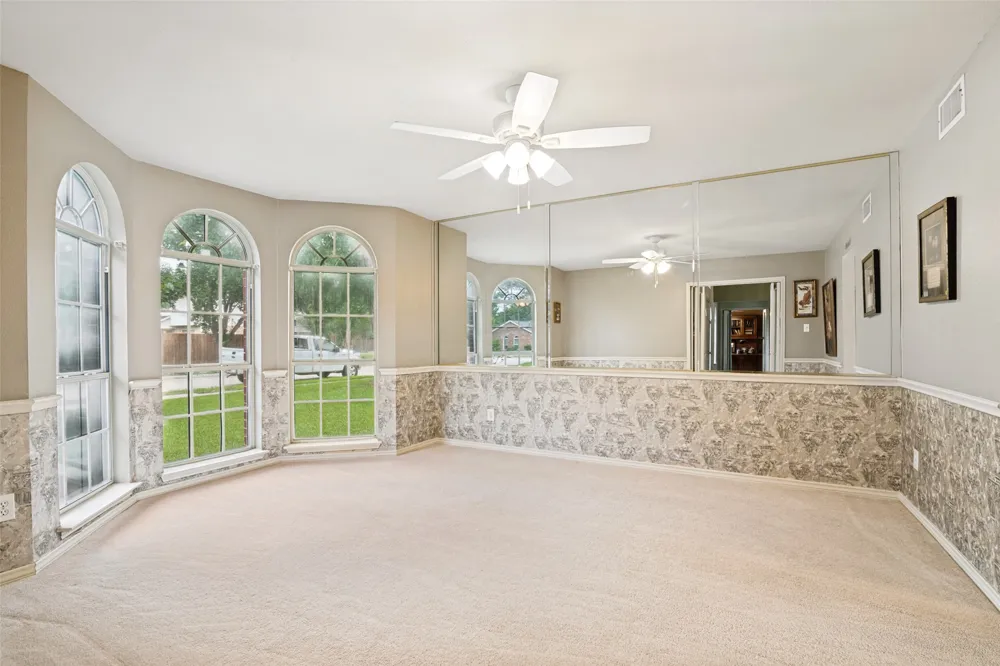 1808 Trinity Hill Mesquite, TX 75181