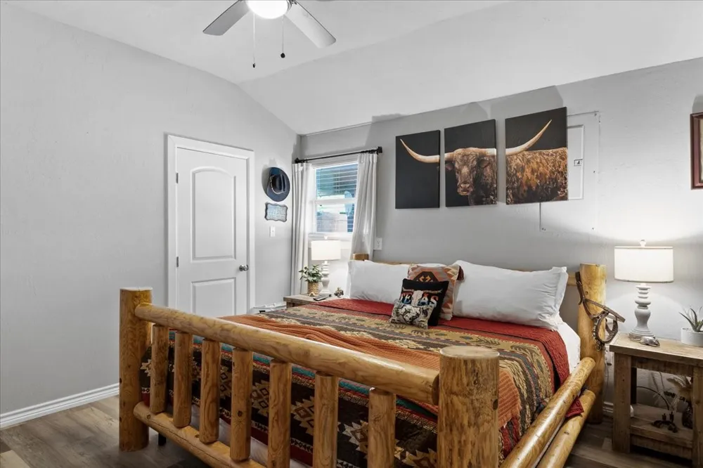 241 Rs County Road 1534 Point, TX 75472