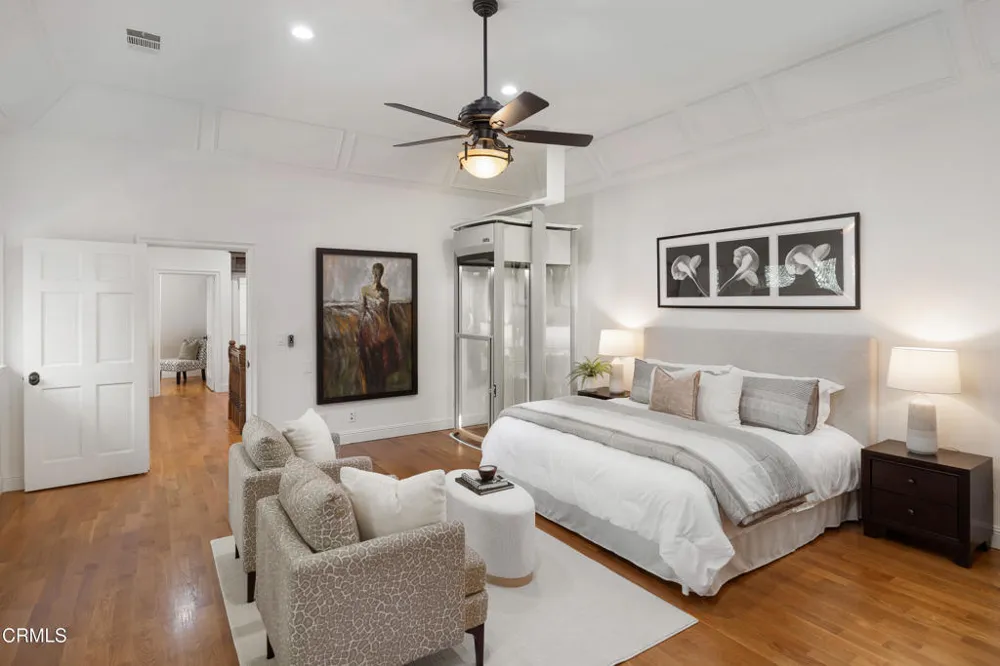 1720 Earlmont Avenue La Canada Flintridge, CA 91011