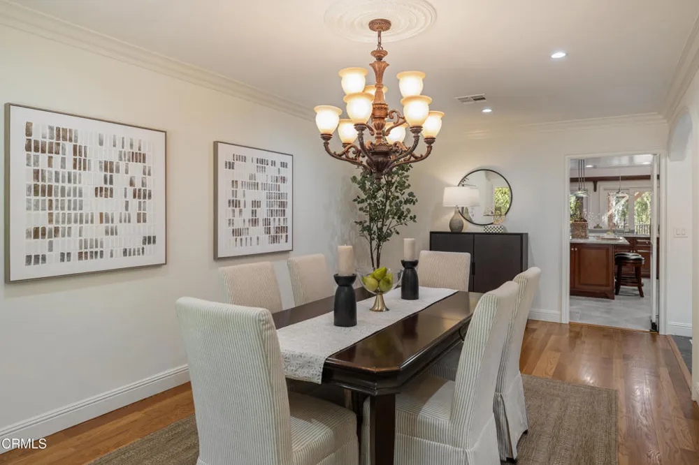 1720 Earlmont Avenue La Canada Flintridge, CA 91011