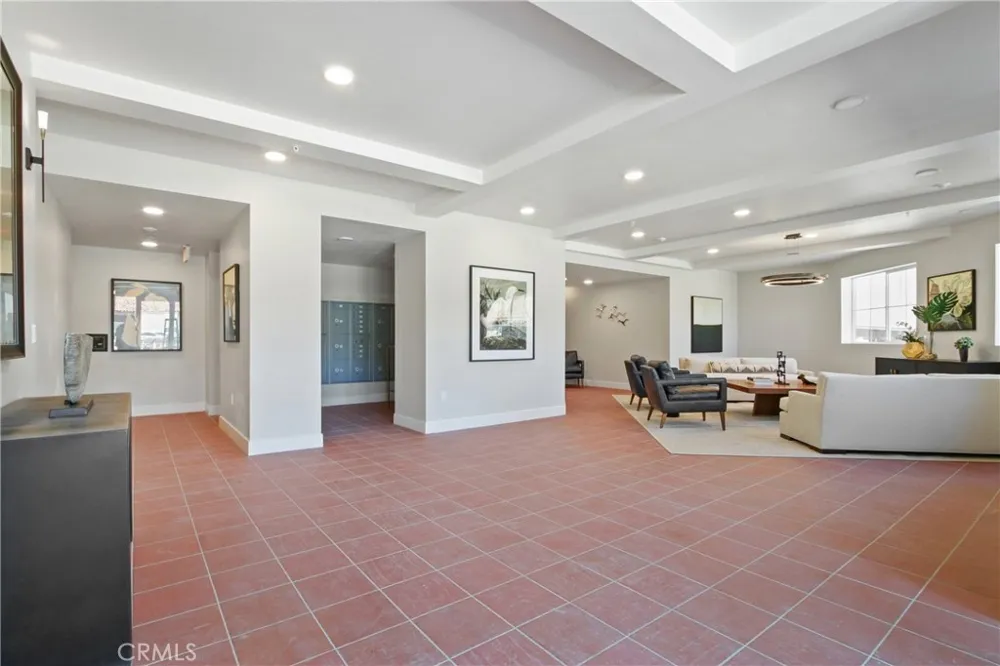 927 Deep Valley Drive #206 Rolling Hills Estates, CA 90274