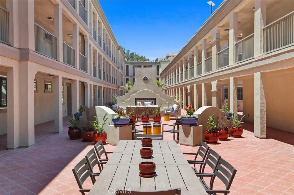 927 Deep Valley Drive #224 Rolling Hills Estates, CA 90274