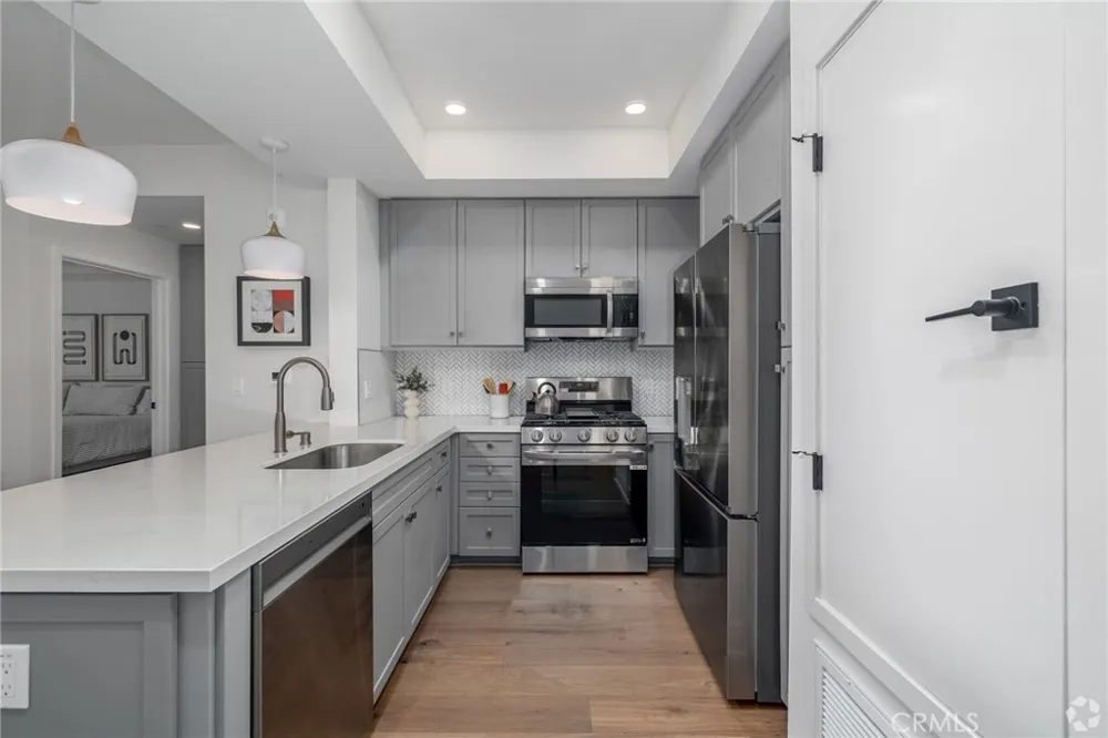927 Deep Valley Drive #224 Rolling Hills Estates, CA 90274