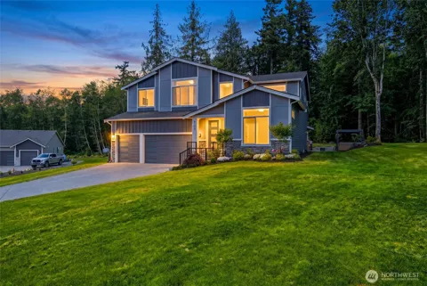 9103 196th Place NW