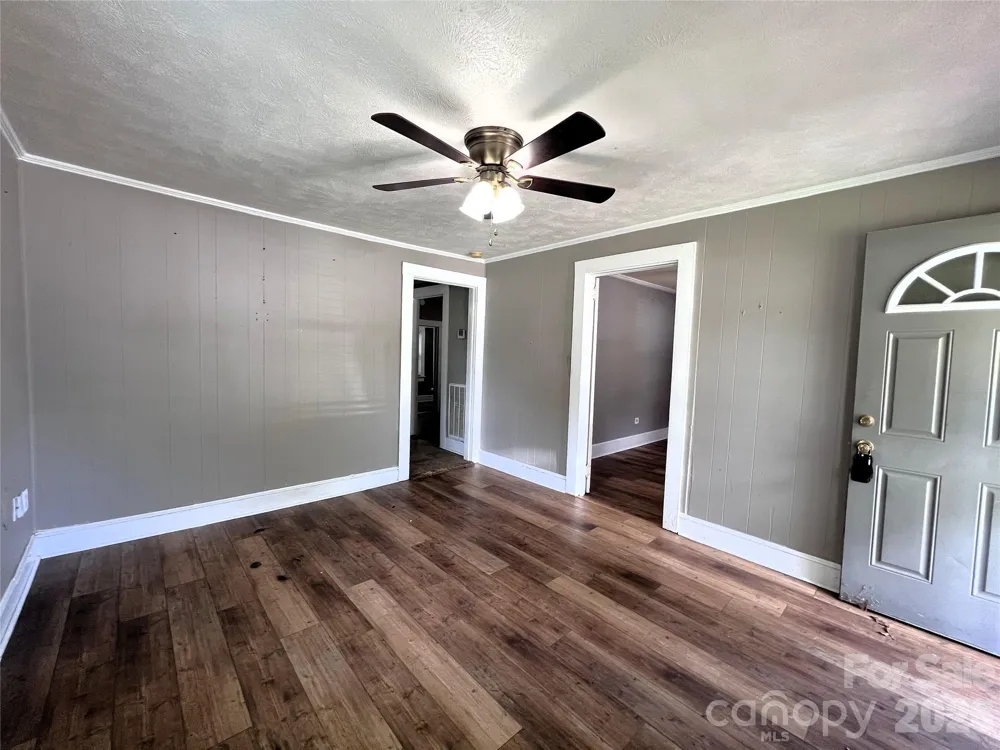 409 S Maple Street Dallas, NC 28034