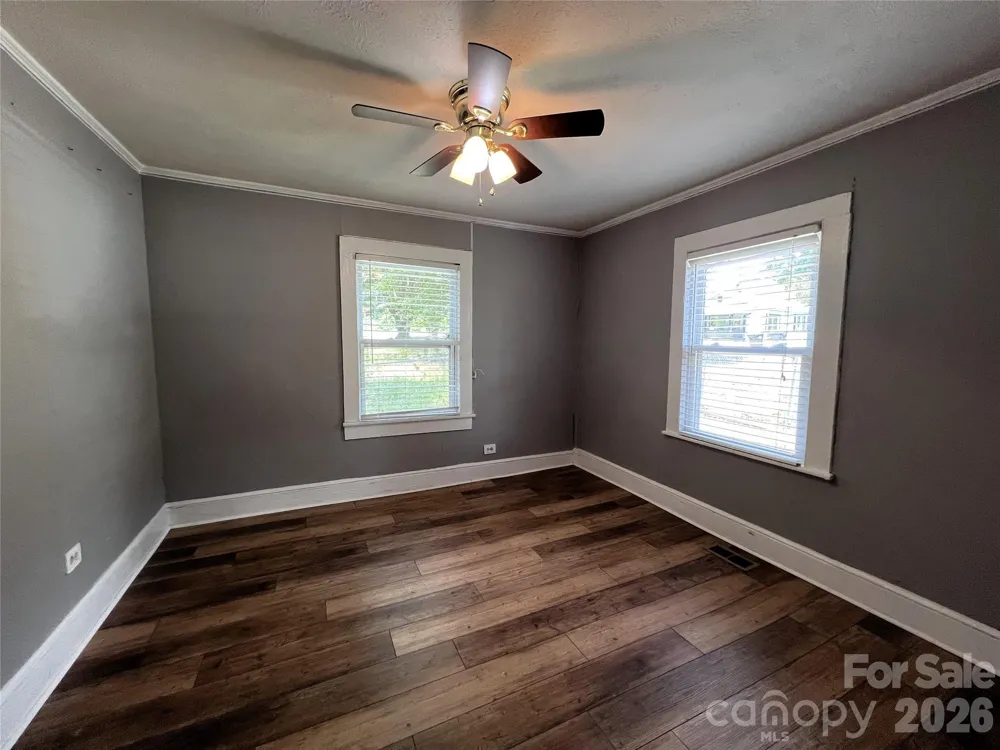409 S Maple Street Dallas, NC 28034