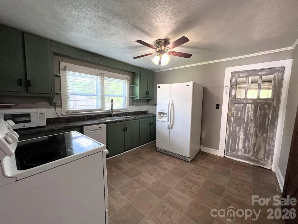 409 S Maple Street Dallas, NC 28034