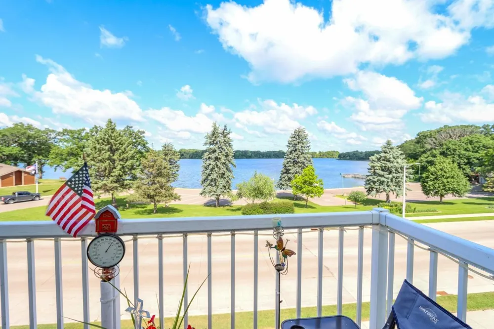 101 Albion Avenue #307 Fairmont, MN 56031