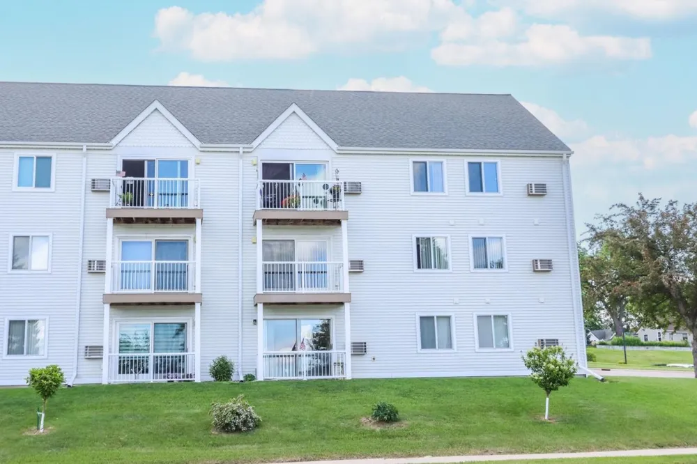 101 Albion Avenue #307 Fairmont, MN 56031