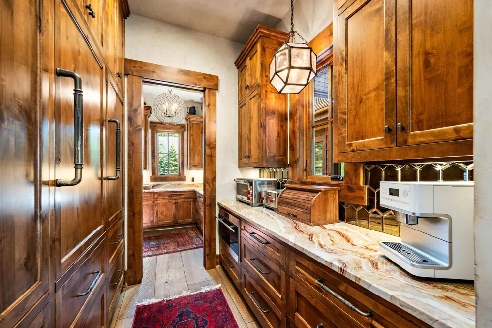 475 Oxford Road Orono, MN 55356