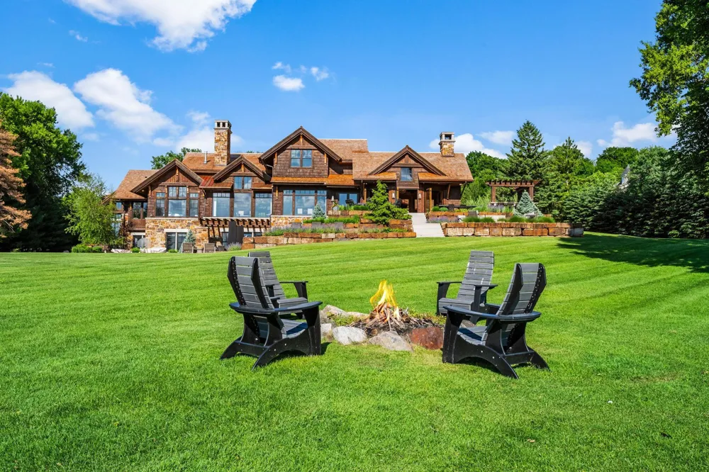 475 Oxford Road Orono, MN 55356