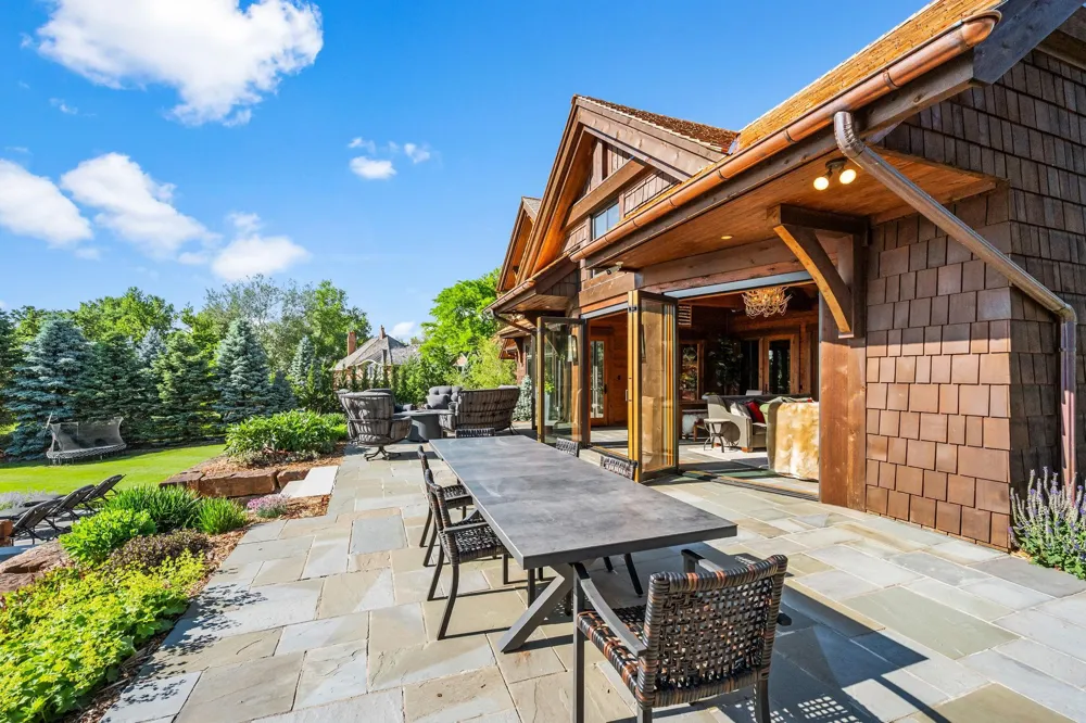 475 Oxford Road Orono, MN 55356