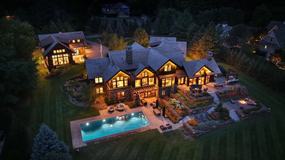 475 Oxford Road Orono, MN 55356