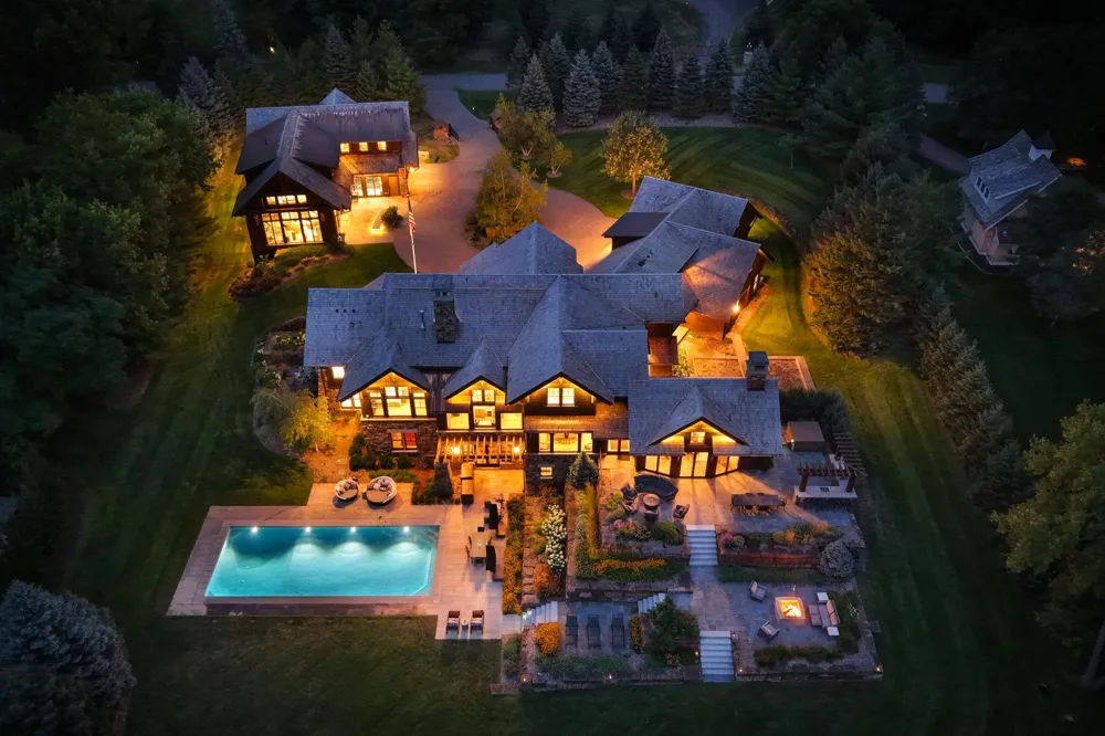 475 Oxford Road Orono, MN 55356