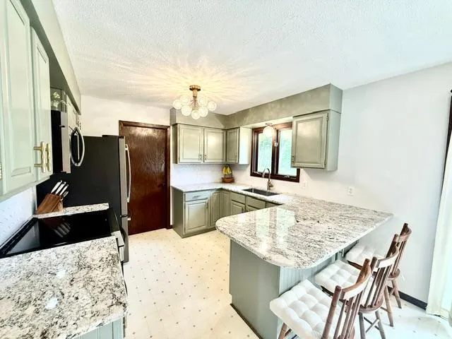 103 Northwood Drive Redwood Falls, MN 56283