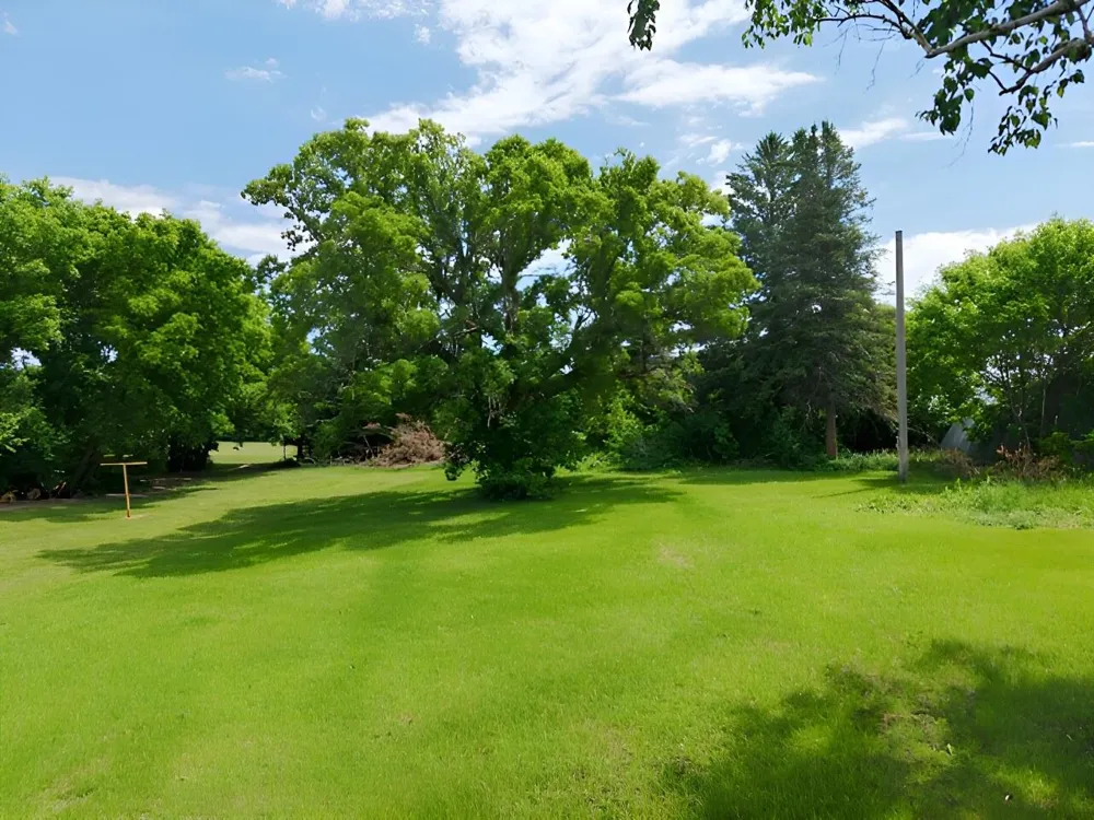 25924 185th Avenue SW Crookston, MN 56716