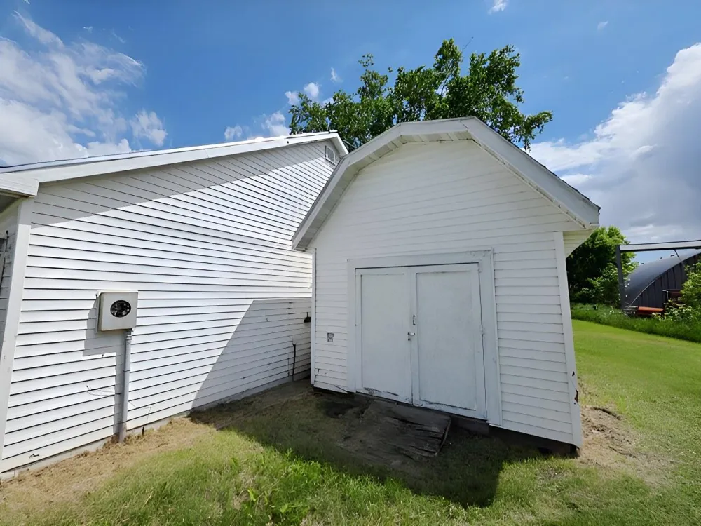 25924 185th Avenue SW Crookston, MN 56716