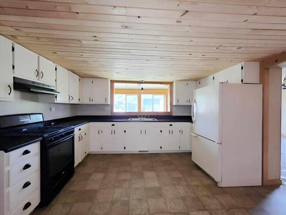 25924 185th Avenue SW Crookston, MN 56716
