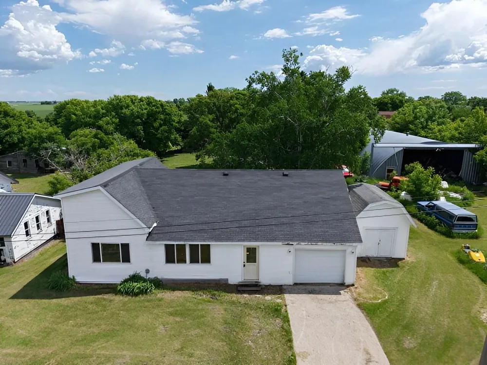 25924 185th Avenue SW Crookston, MN 56716
