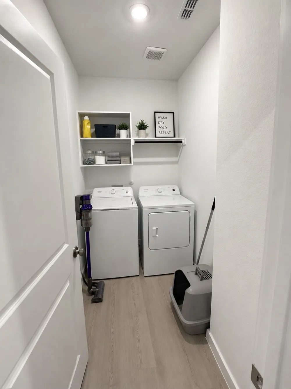 14184 hammersmith Street Pilot Point, TX 76258